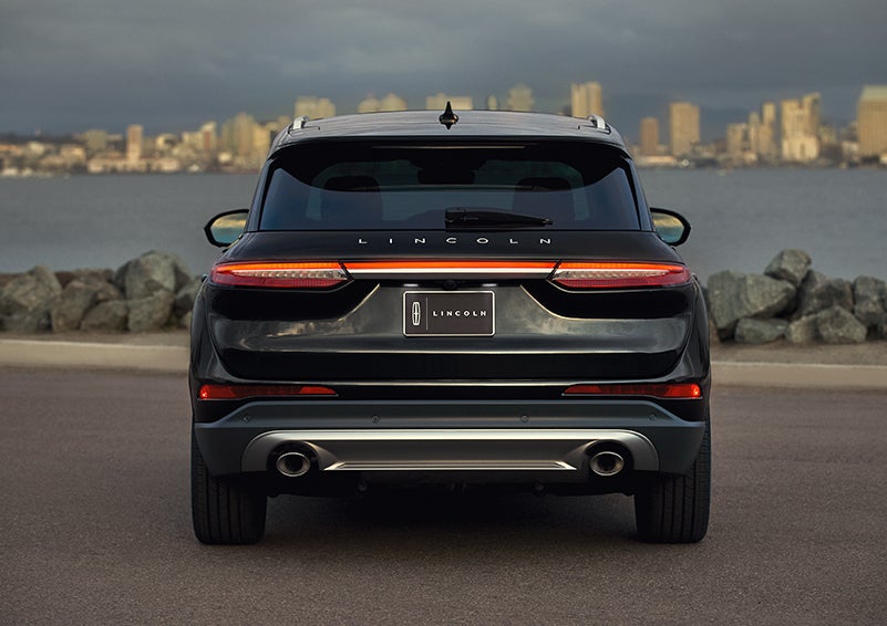 The rear lighting of the 2024 Lincoln Corsair® SUV spans the entire width of the vehicle. | Karl Malone Lincoln in El Dorado AR
