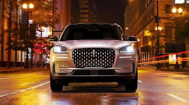 The striking grille of a 2024 Lincoln Corsair® SUV is shown. | Karl Malone Lincoln in El Dorado AR